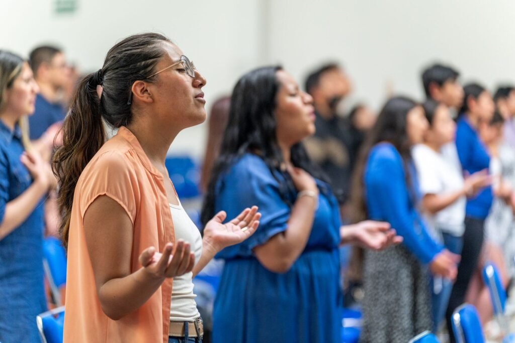 Cultivating Deep Christian Fellowship Through Intentional Prayer Asking God for Forgiveness and Patience Within the Body