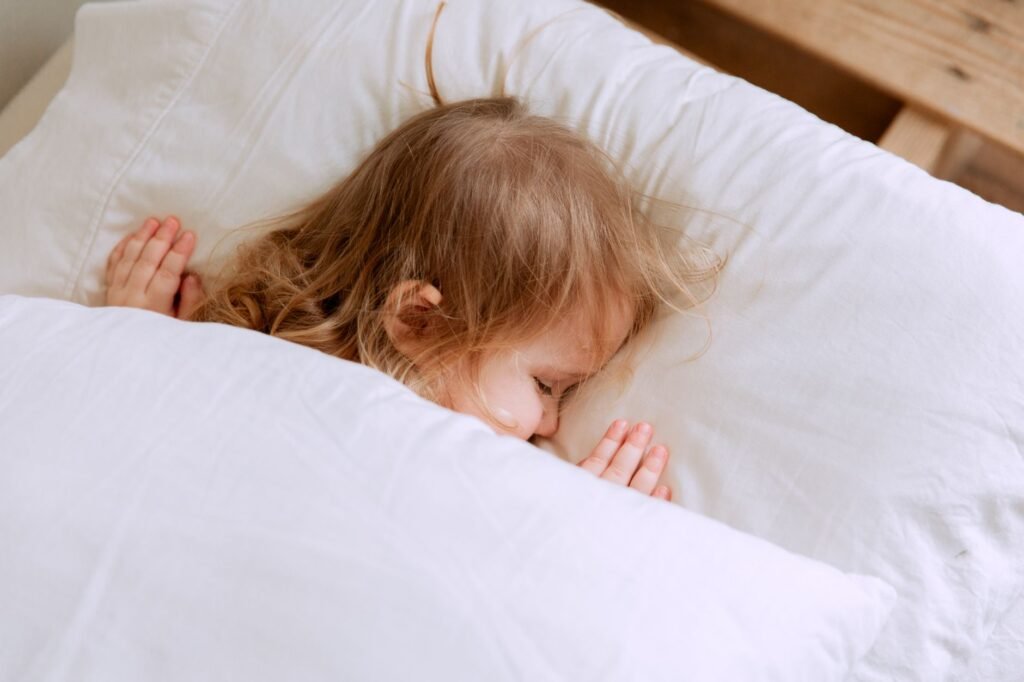 Nighttime Grace: Cultivating Bedtime Prayer Habits with Your Toddler Planting Scripture in Little Hearts
