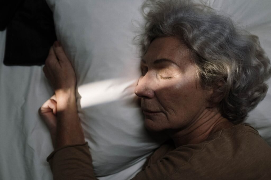 Resting in His Care: How to Cultivate Peace and Gratitude Before Sleep Guarding Your Mind Before the Lights Go Out