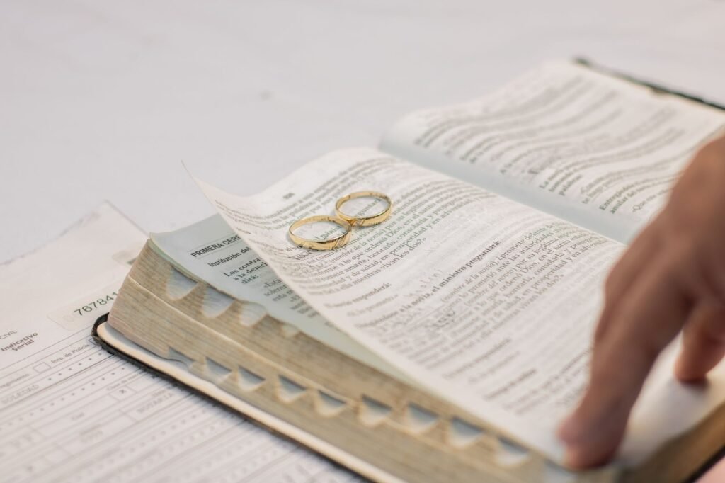 The Sacred Covenant: Biblical Blessings and Promises for a Christian Wedding A Living Picture of Christ and the Church