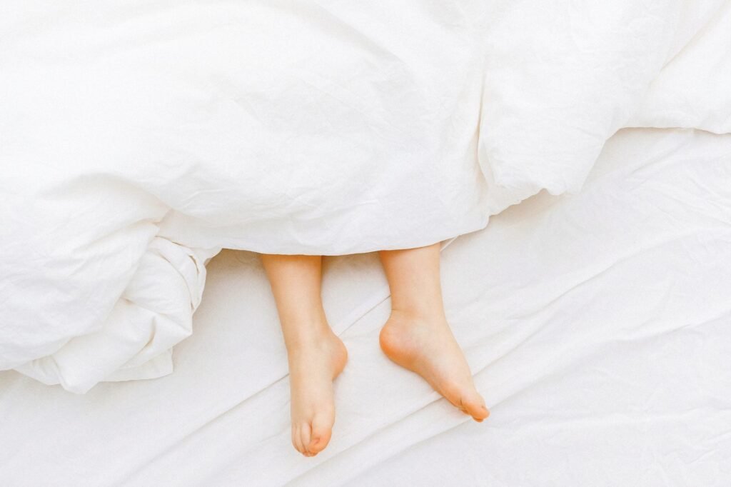 Unburdening Your Heart Before Sleep: A Bedtime Guide to Prayer and Forgiveness Untying the Knots of Resentment Before Sleep