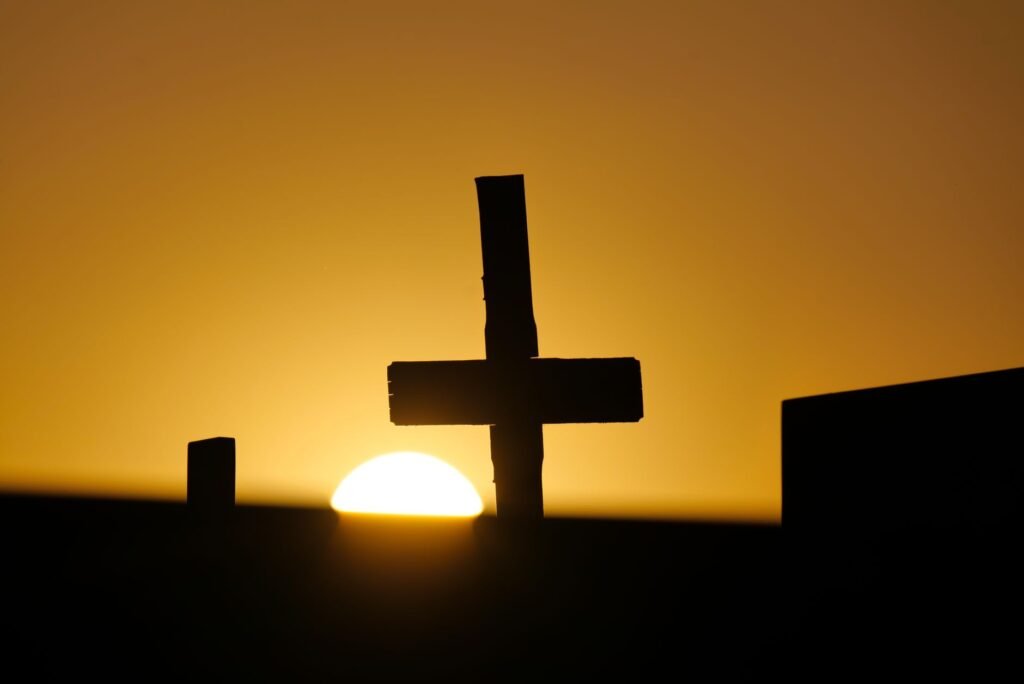 Daily worship moments Evening Reflections: Ending Your Day in Worship