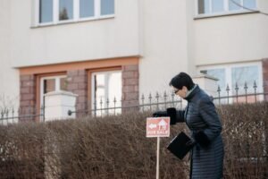 PLACING OUR HOUSE SALE INTO GOD’S HANDS