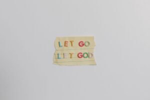 PRAYER TO LET GO OF THE PAST PRAYER TO LET GO OF THE PAST