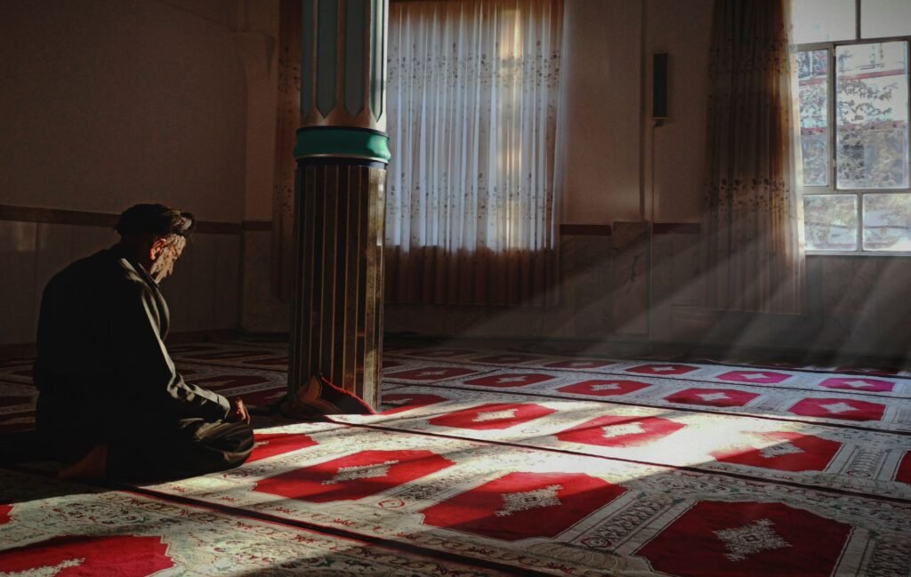 Praying in silence Practical Ways to Cultivate Patience in Prayer