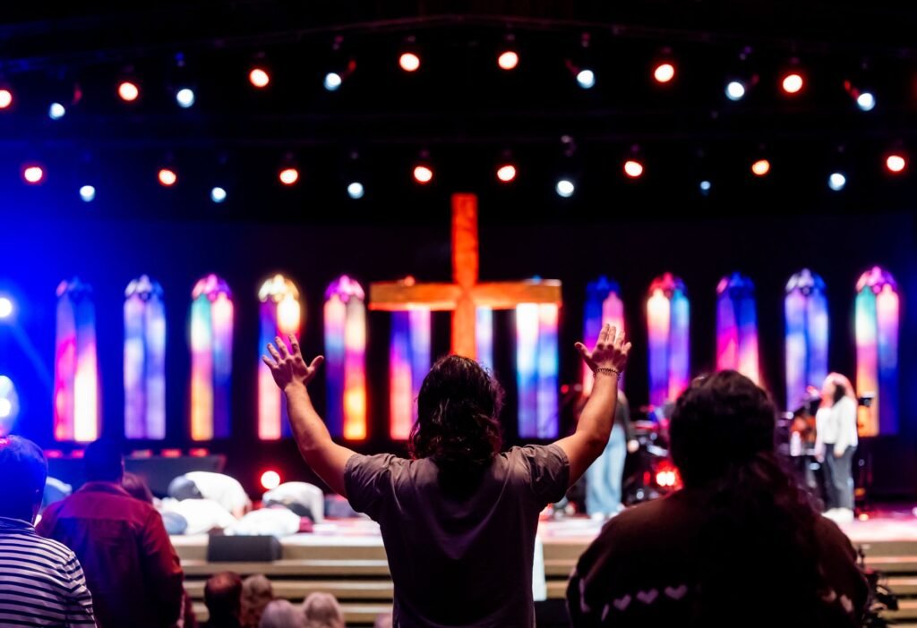 Youth ministry worship Strategies to Lift Up Jesus in Youth Ministries