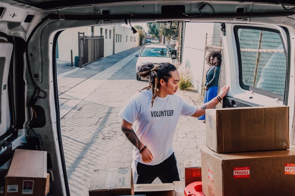 Giving back to others Practical Ways to Give Back Inspired by Scripture