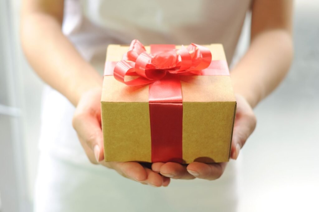 Giving gifts Practical Ways to Cultivate a Giving Spirit