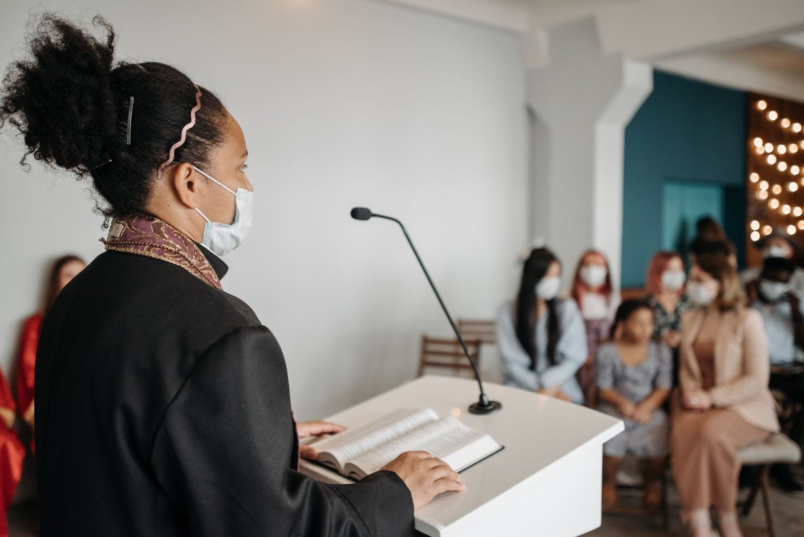 BIBLE VERSES ABOUT LEADERSHIP AND TEAMWORK