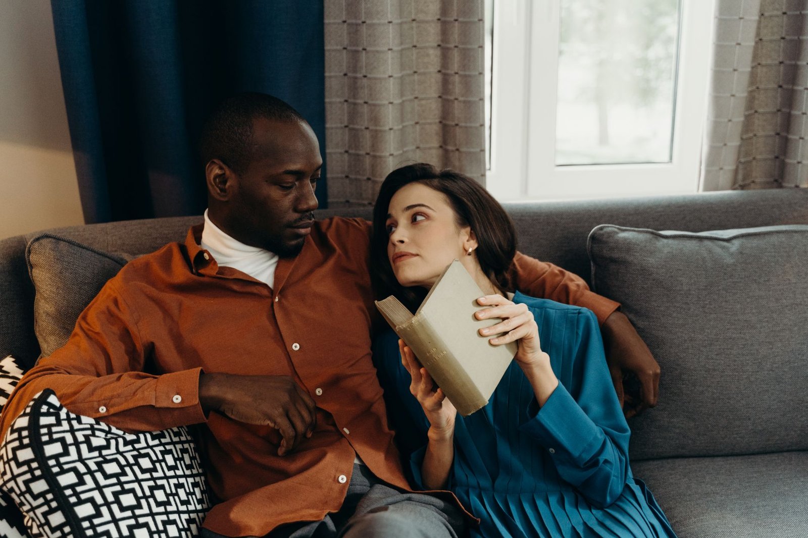 BIBLE VERSES ABOUT LOVING EACH OTHER