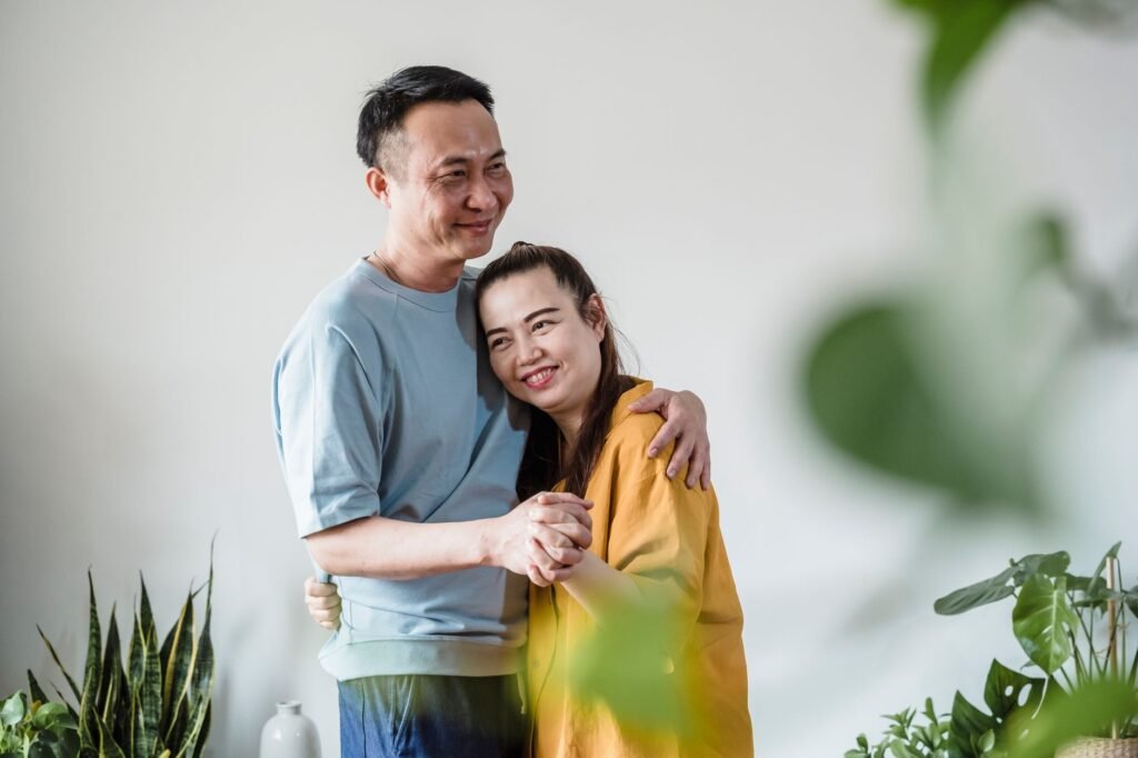 Couples in love 9. Love Grows Through Humility