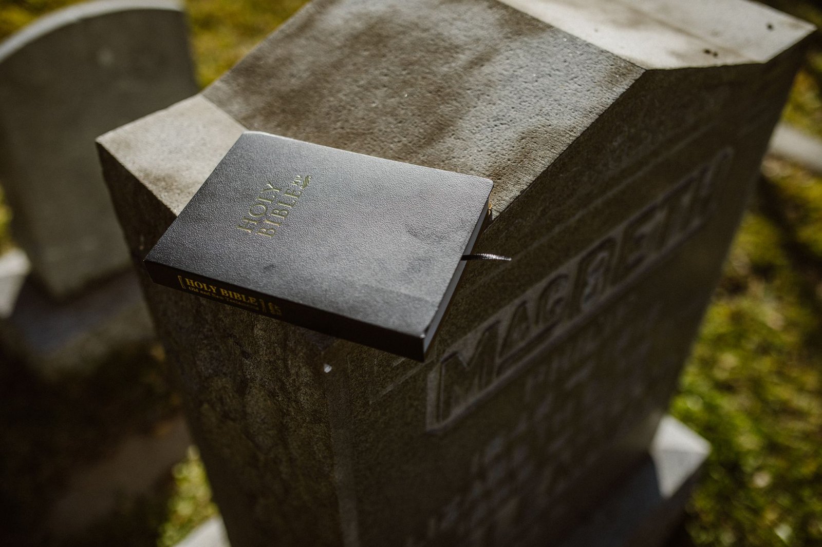 BIBLE VERSES ABOUT DEATH AND HOPE
