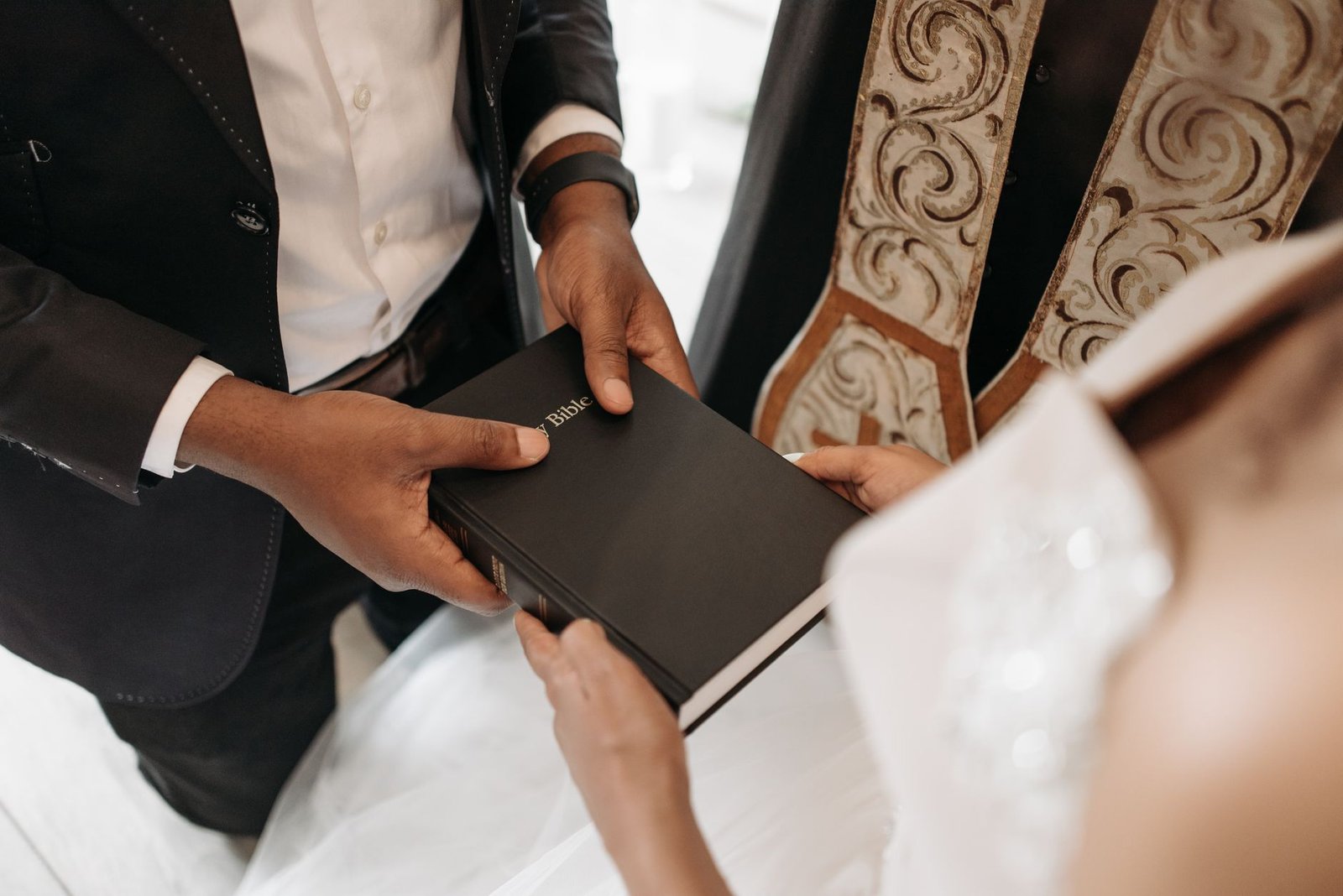 BIBLE VERSES ABOUT EXPECTATIONS OF OTHERS