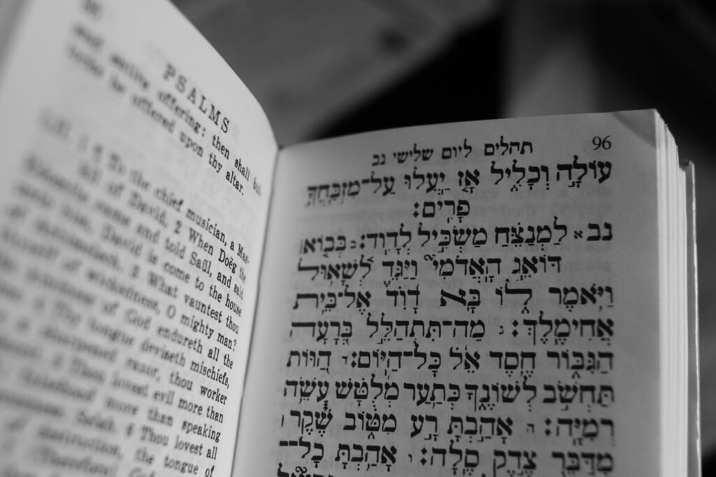 Love in the psalms Love Expressed Through Worship and Obedience