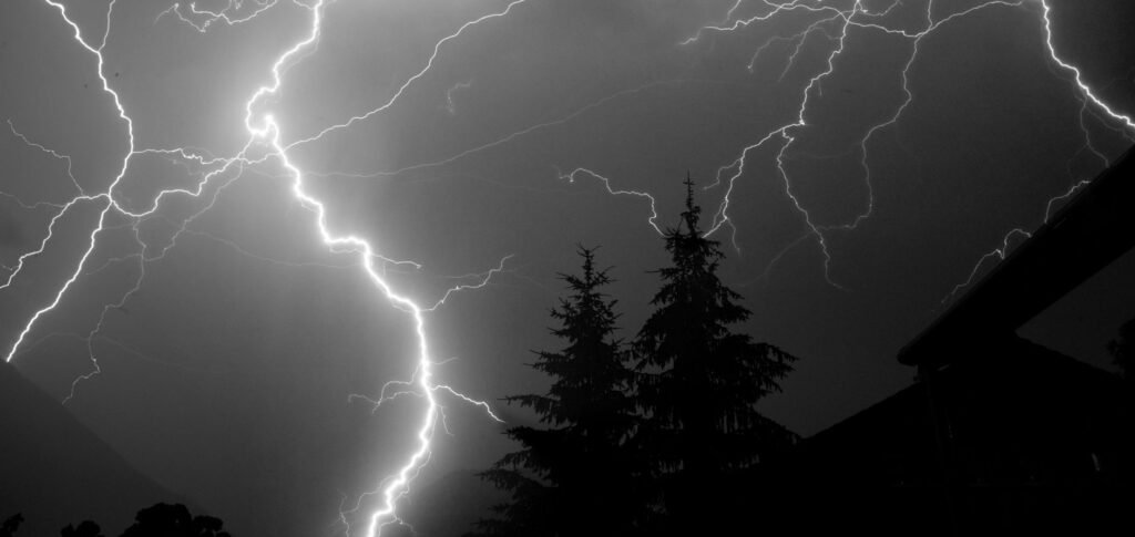 Thunder and lightning Thunder and Lightning in Divine Revelation
