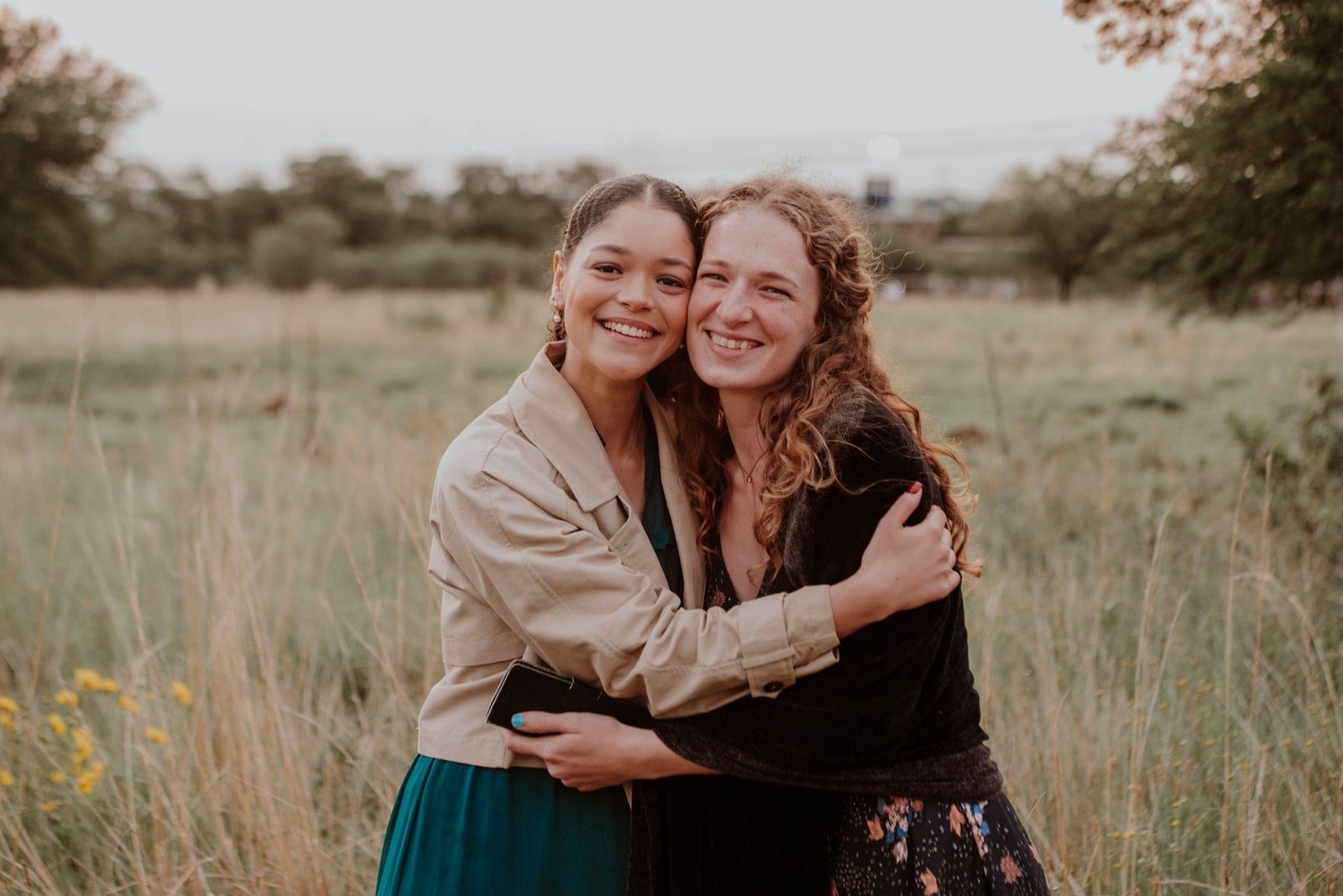 BIBLE VERSES ABOUT FRIENDSHIP AND SISTERHOOD