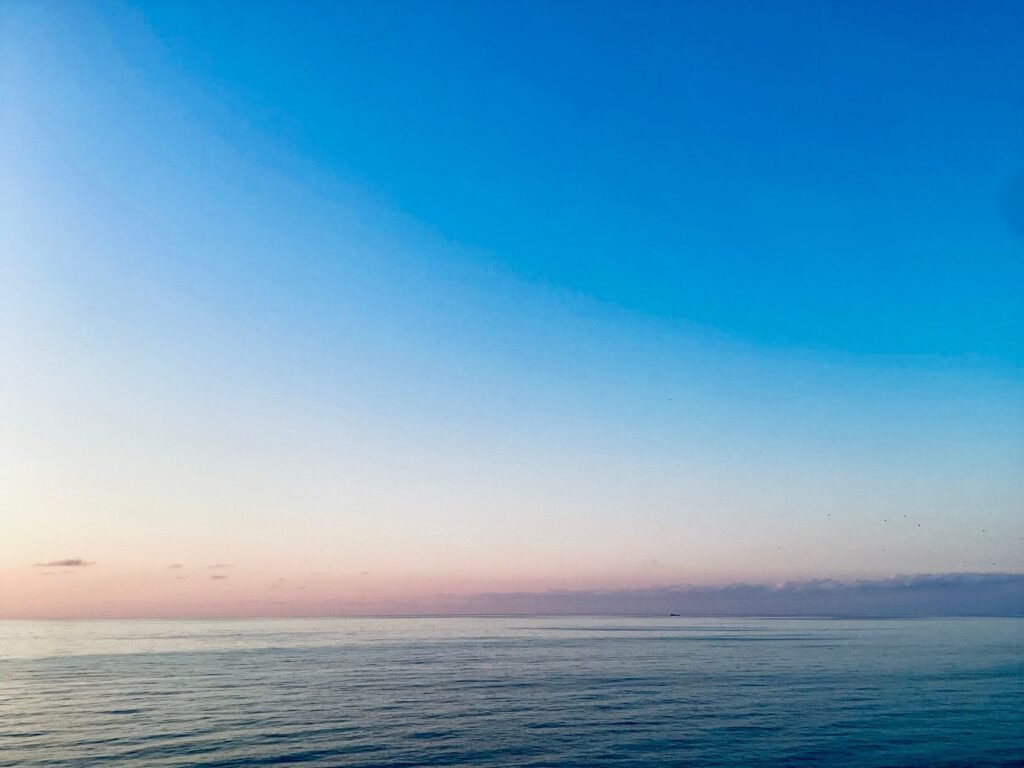 A beautiful sunrise symbolizes the hope and new beginnings that patience can bring